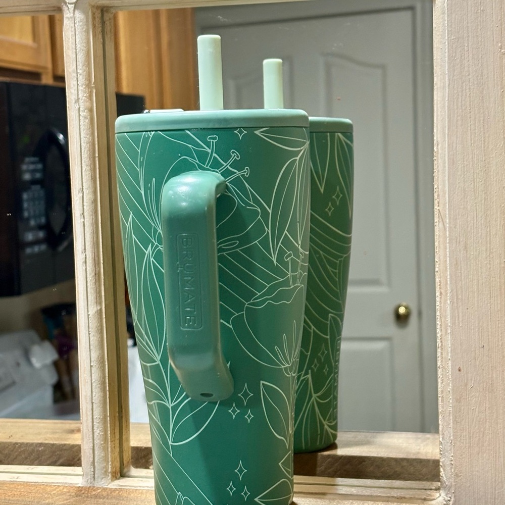BrüMate Grow with the Flow 30oz Era - Picture 4 of 6